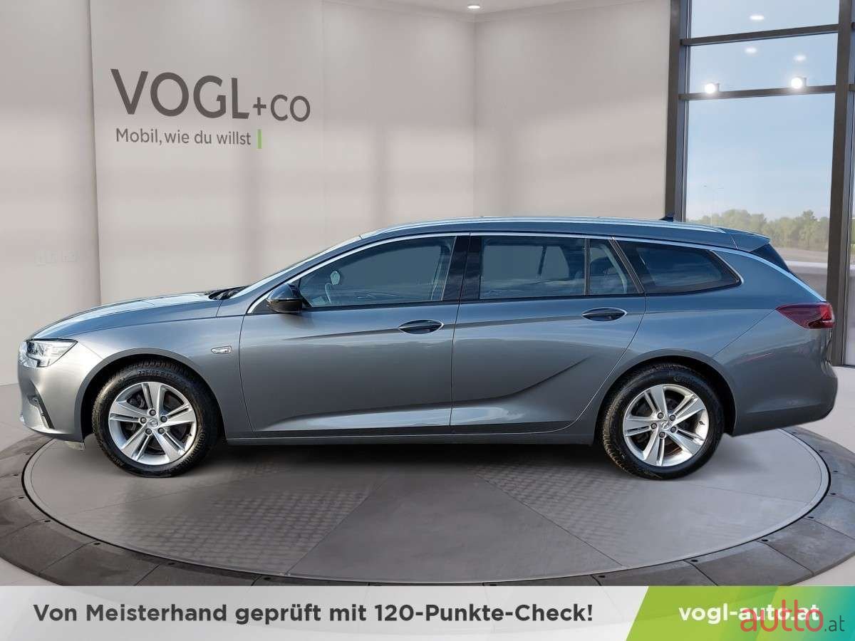 2022' Opel Insignia photo #2