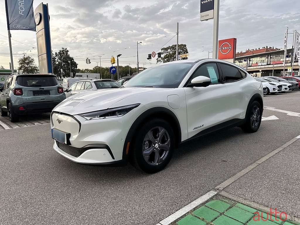 2022' Ford Mustang Mach-E photo #2