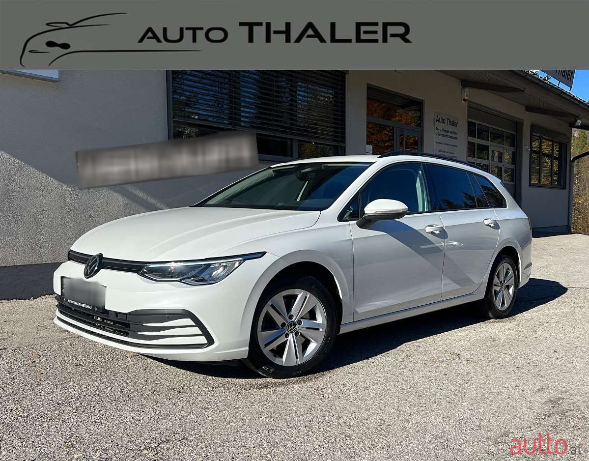 2022' Volkswagen Golf photo #1