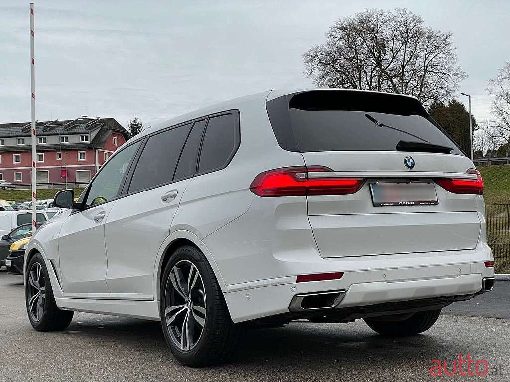 2019' BMW X7 photo #3
