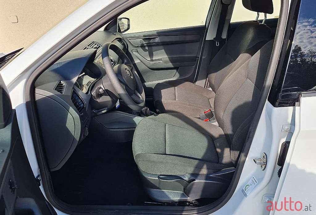 2019' Skoda Fabia photo #5