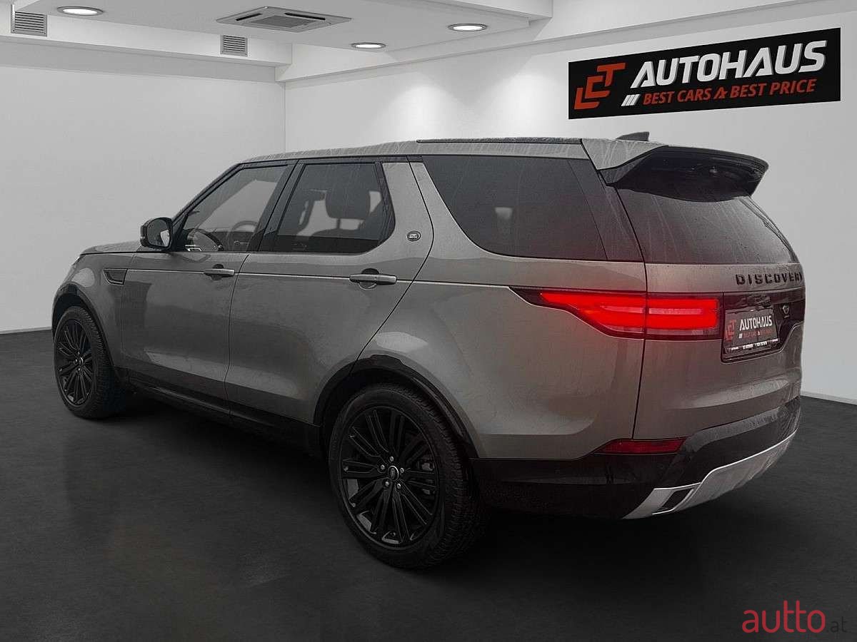 2020' Land Rover Discovery photo #3