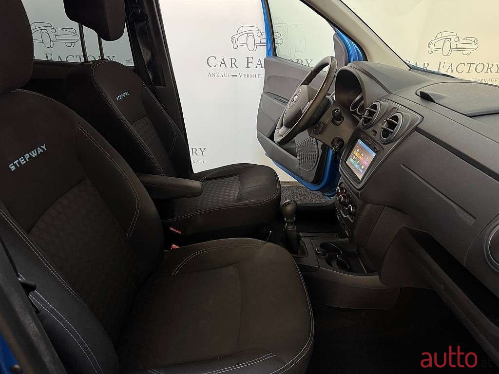 2016' Dacia Lodgy photo #4