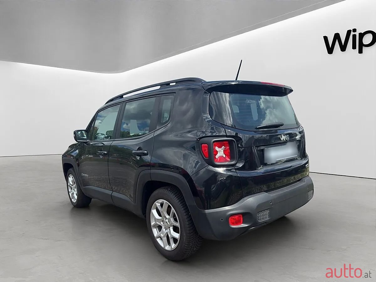 2018' Jeep Renegade photo #3