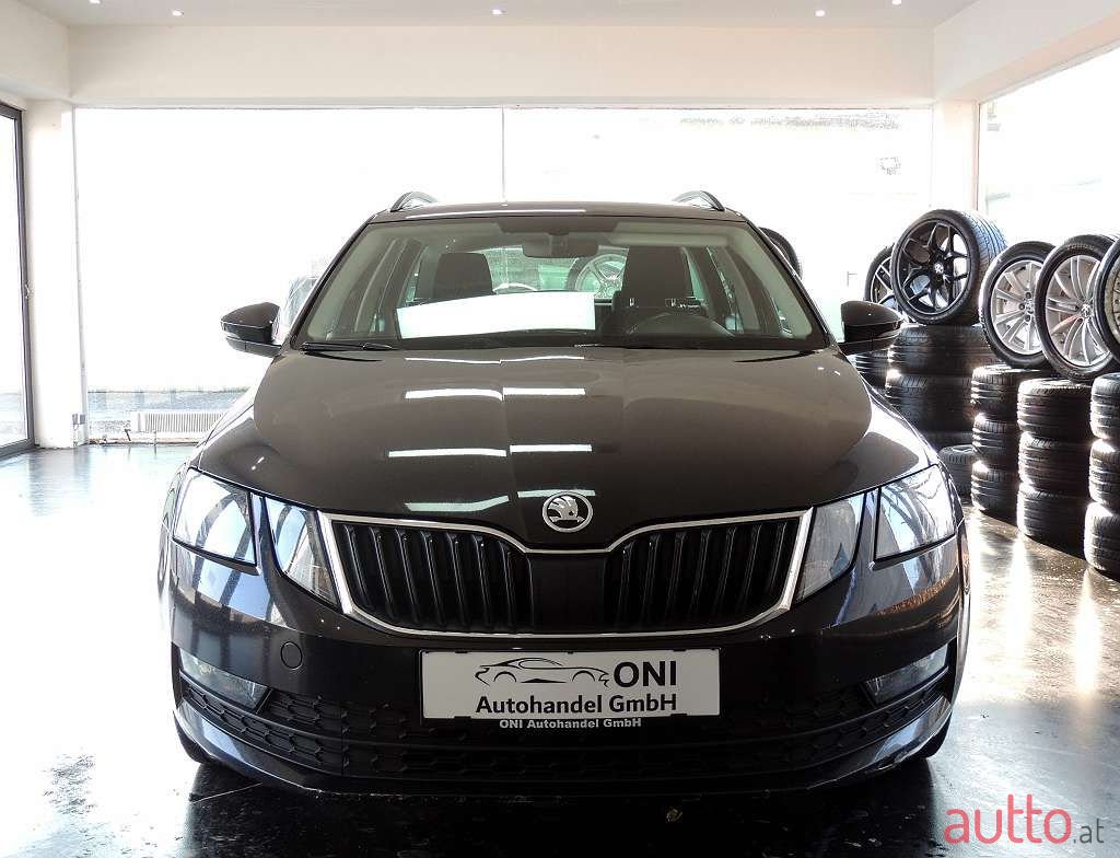 2018' Skoda Octavia photo #2