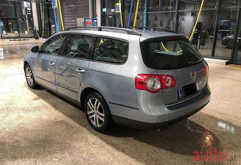 2009' Volkswagen Passat photo #1