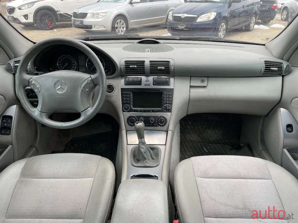2007' Mercedes-Benz C-Klasse photo #4