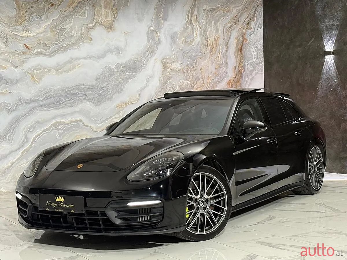 2021' Porsche Panamera photo #3