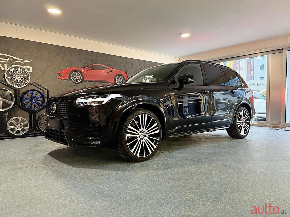 2021' Volvo XC90 photo #1