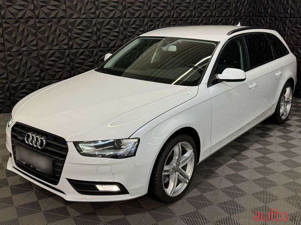 2014' Audi A4 photo #2