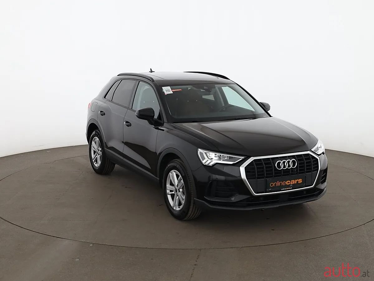 2022' Audi Q3 photo #4