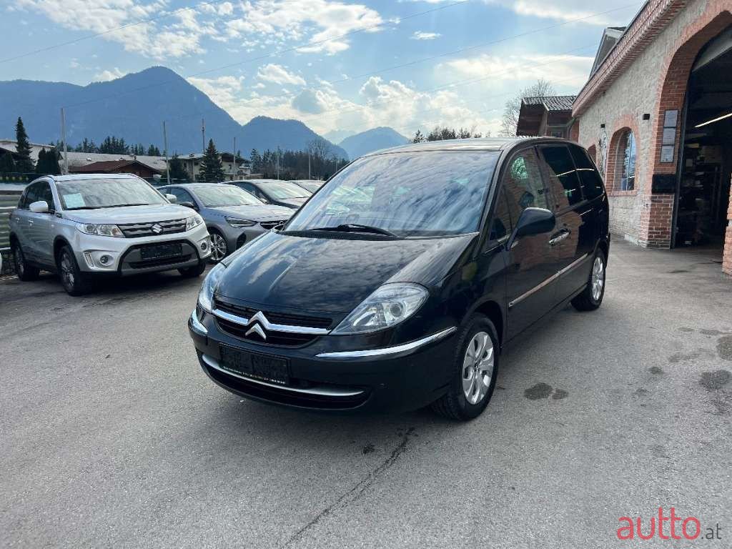 2014' Citroen C8 photo #2