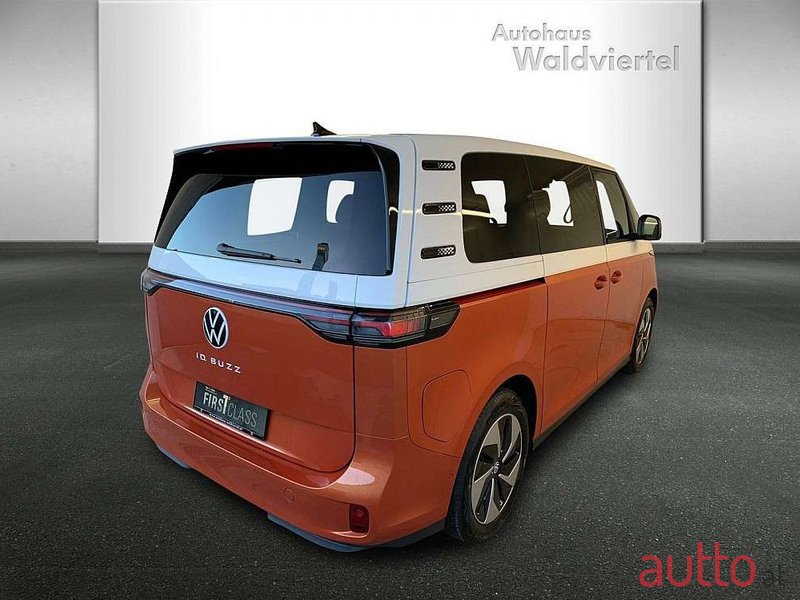 2023' Volkswagen ID. Buzz photo #3