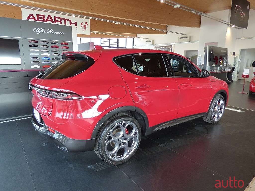 2023' Alfa Romeo Tonale photo #3