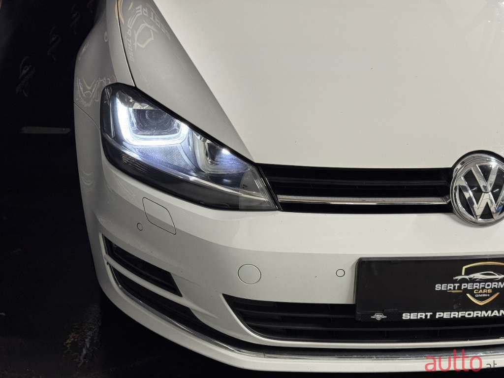 2013' Volkswagen Golf photo #6