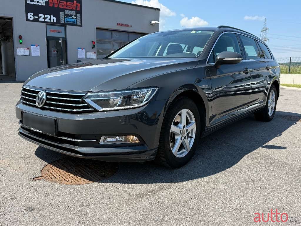 2016' Volkswagen Passat photo #1