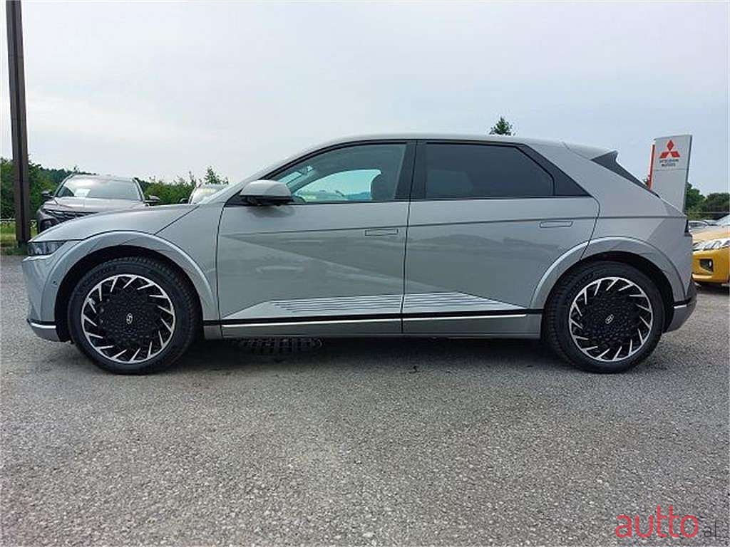 2023' Hyundai Ioniq photo #1