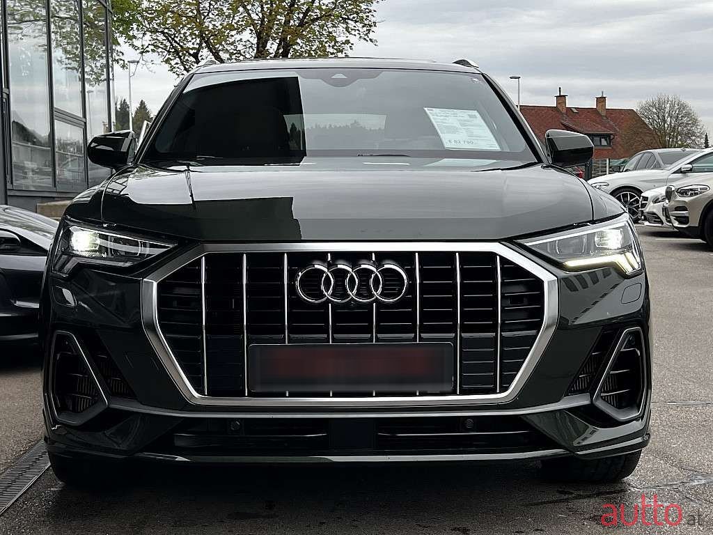 2020' Audi Q3 photo #3