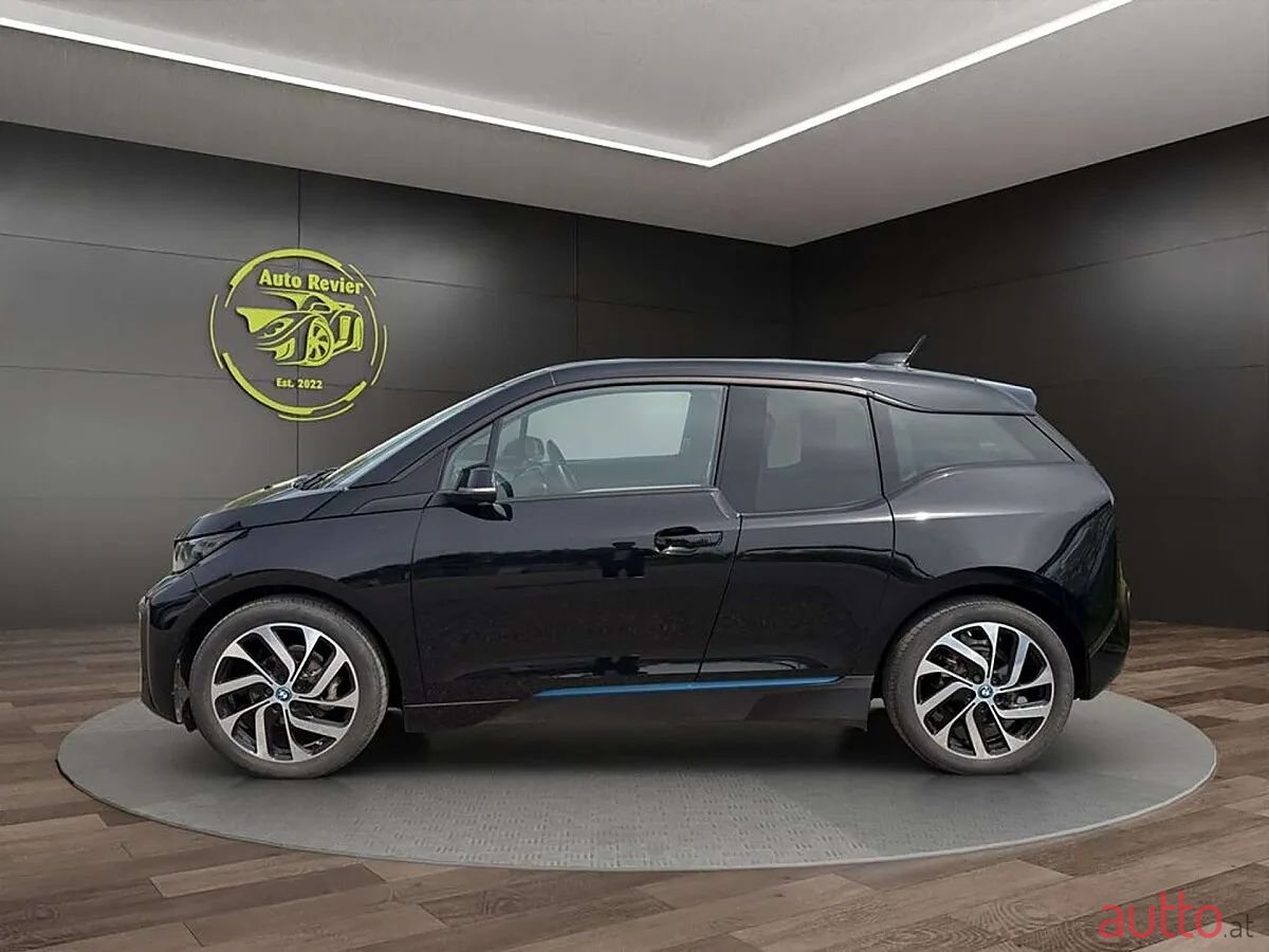 2022' BMW i3 photo #3