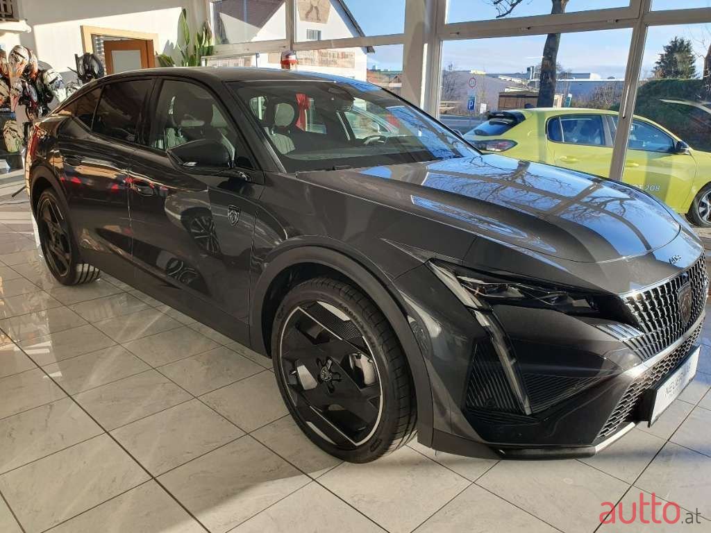 2023' Peugeot 408 photo #1
