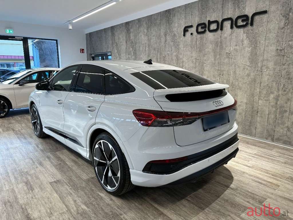 2022' Audi Q4 photo #4