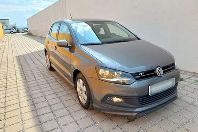 2013' Volkswagen Polo