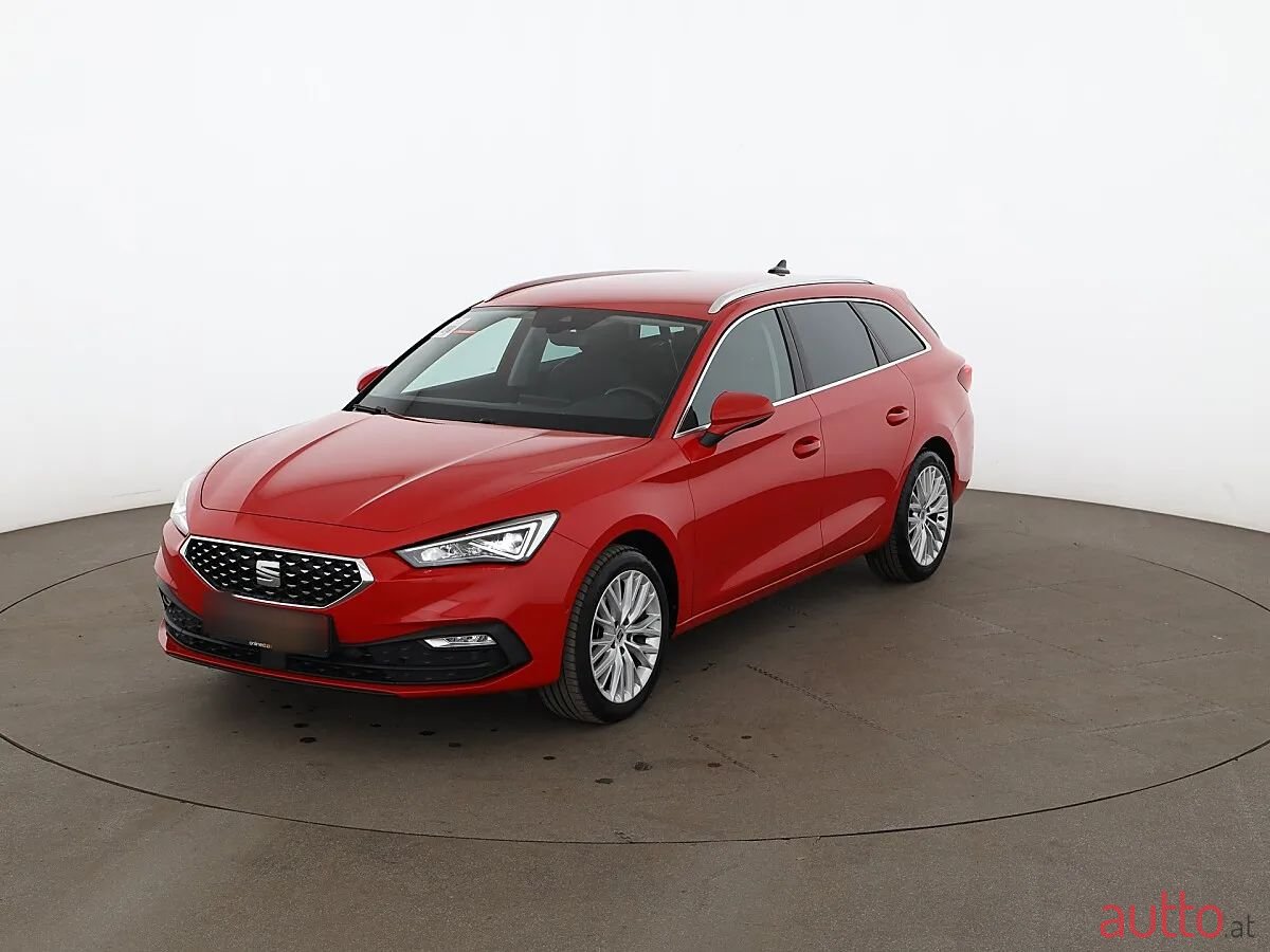 2021' SEAT Leon photo #1