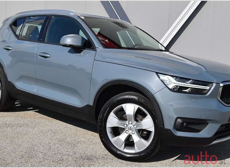 2019' Volvo XC40 photo #4