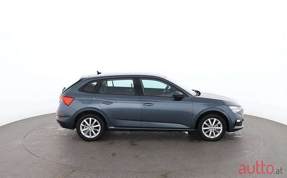 2020' Skoda Scala photo #3