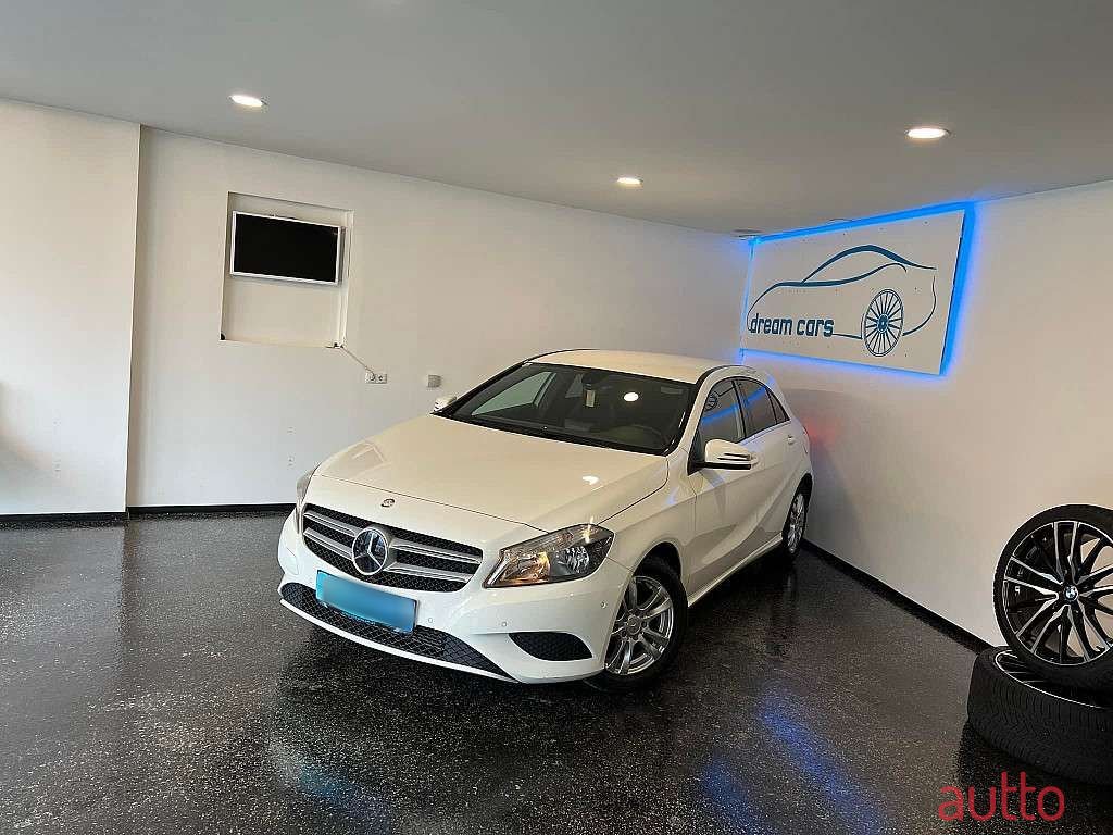 2013' Mercedes-Benz A-Klasse photo #1