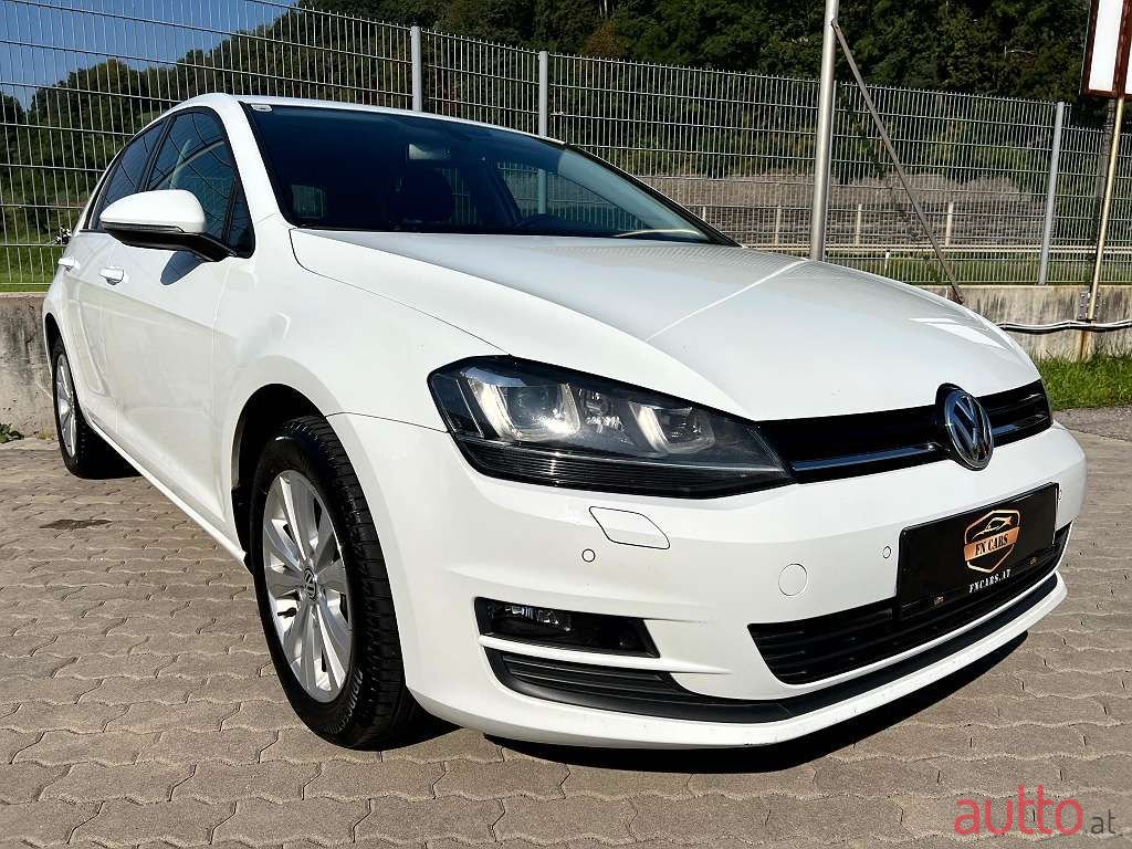 2016' Volkswagen Golf photo #6