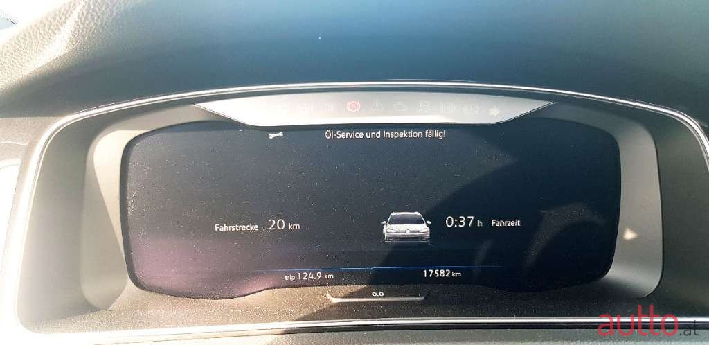 2020' Volkswagen Golf photo #5