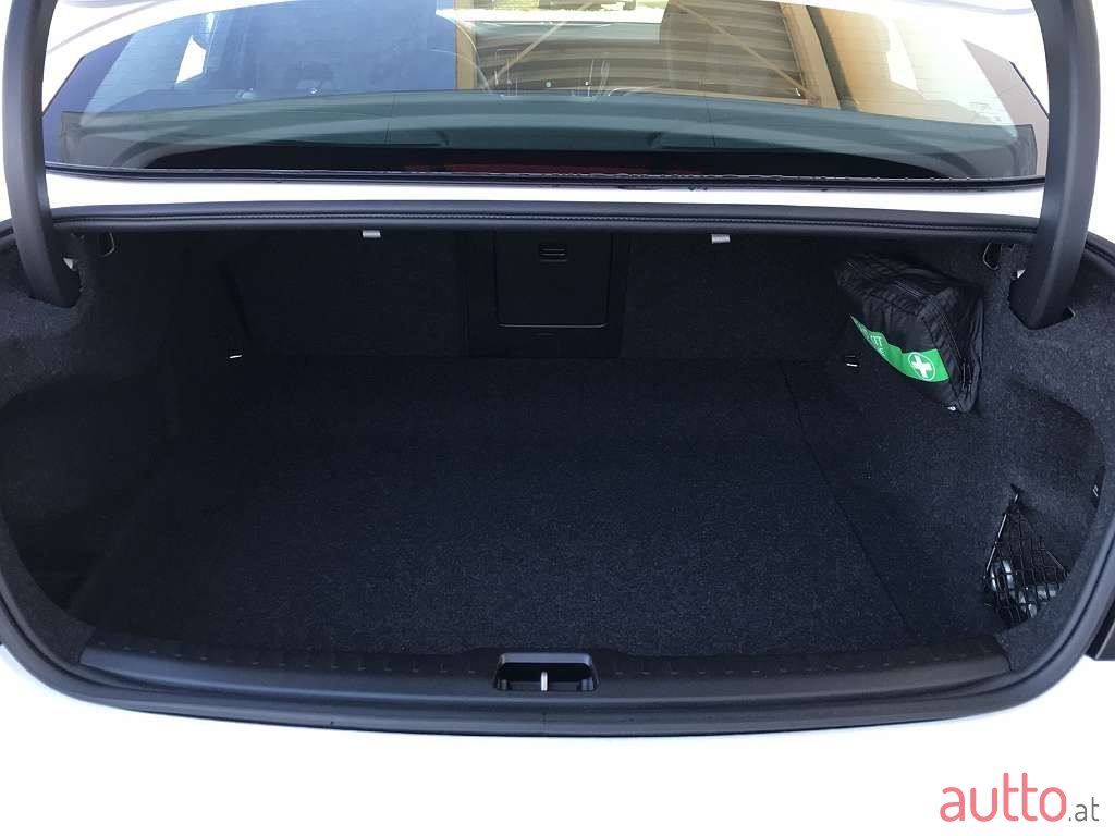 2023' Volvo S60 photo #6