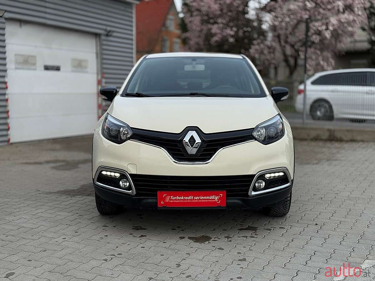 2016' Renault Captur photo #2