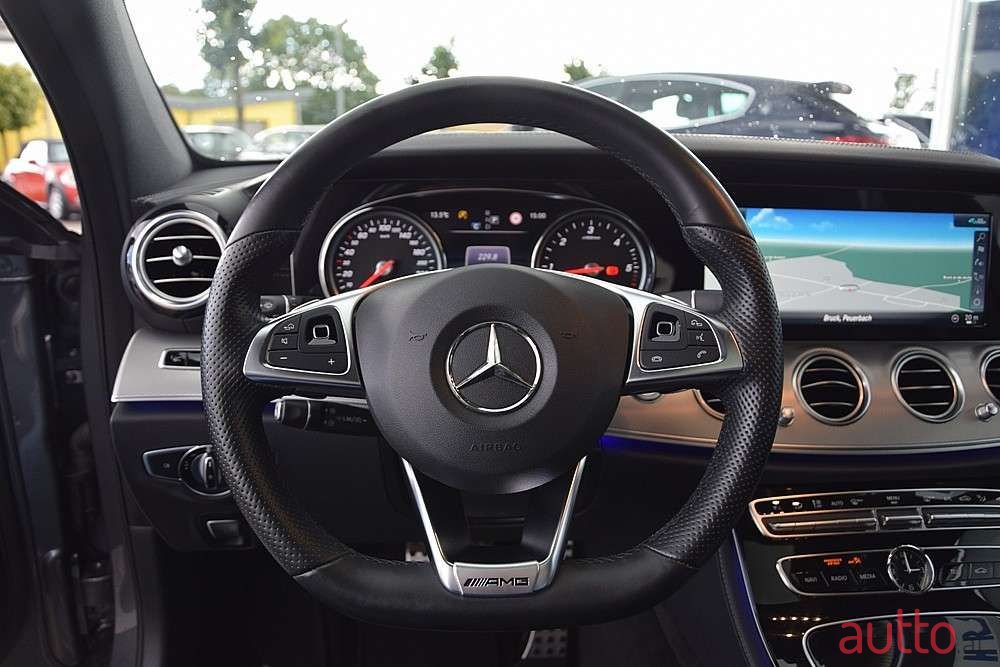 2018' Mercedes-Benz E-Klasse photo #4