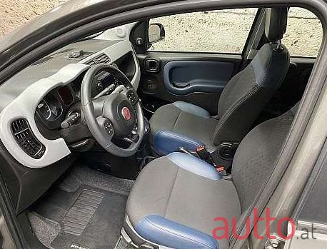2021' Fiat Panda photo #3