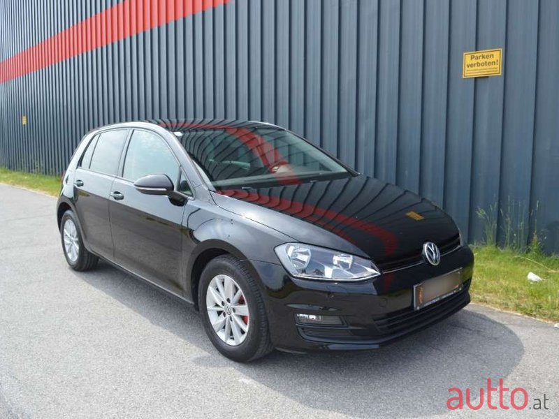 2013' Volkswagen Golf photo #1