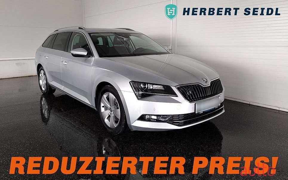 2019' Skoda Superb photo #2