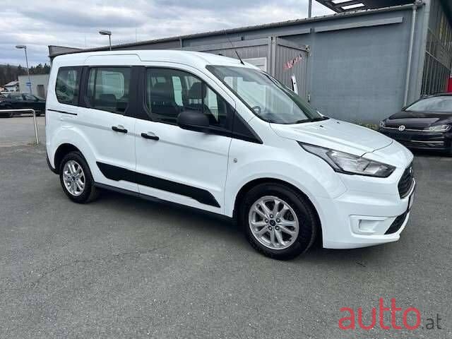 2021' Ford Tourneo photo #1