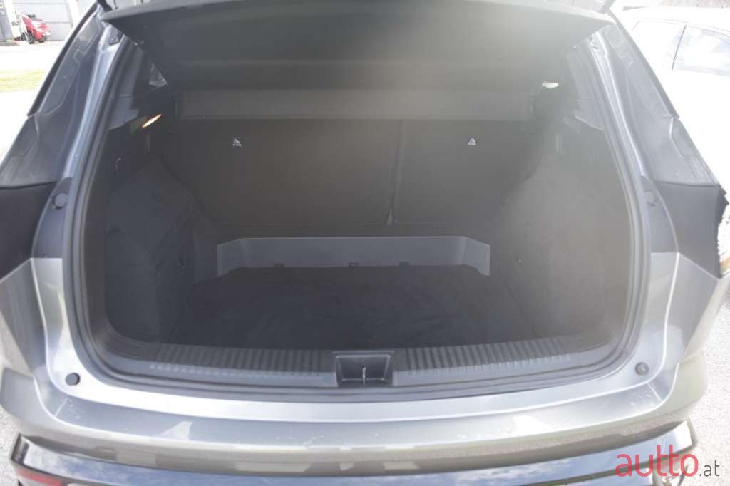 2023' Renault Austral photo #5