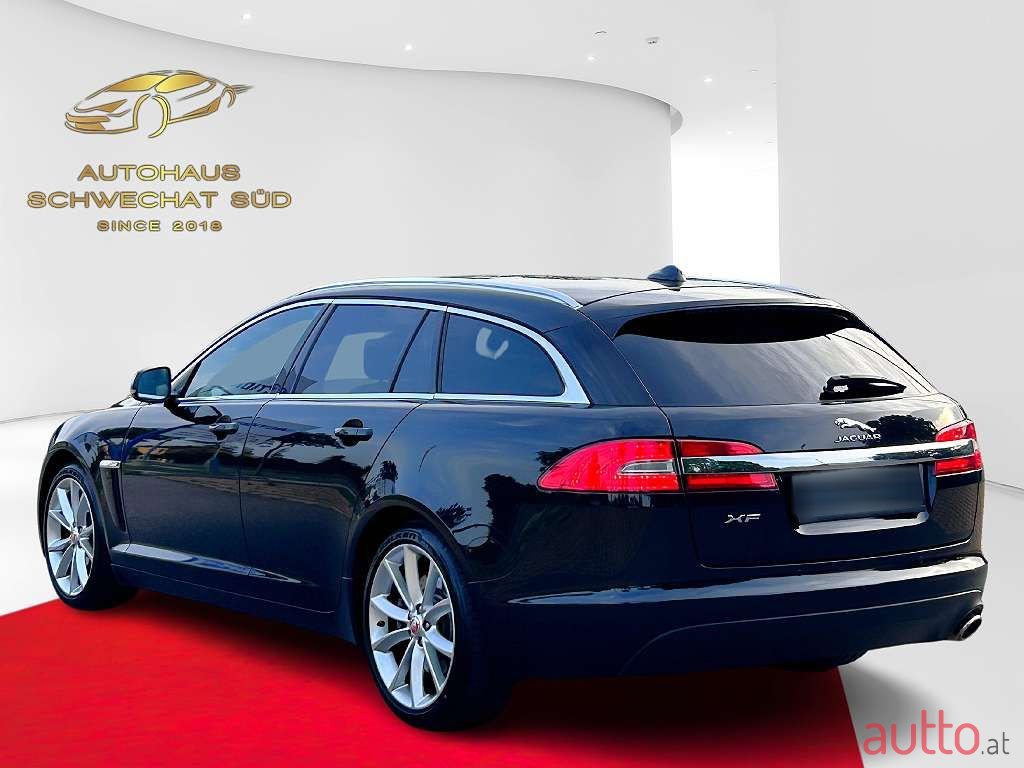 2014' Jaguar XF photo #4