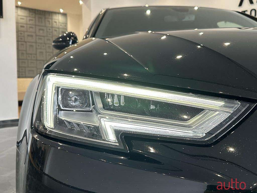 2016' Audi A4 photo #3