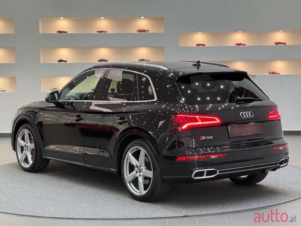 2018' Audi Q5 photo #3
