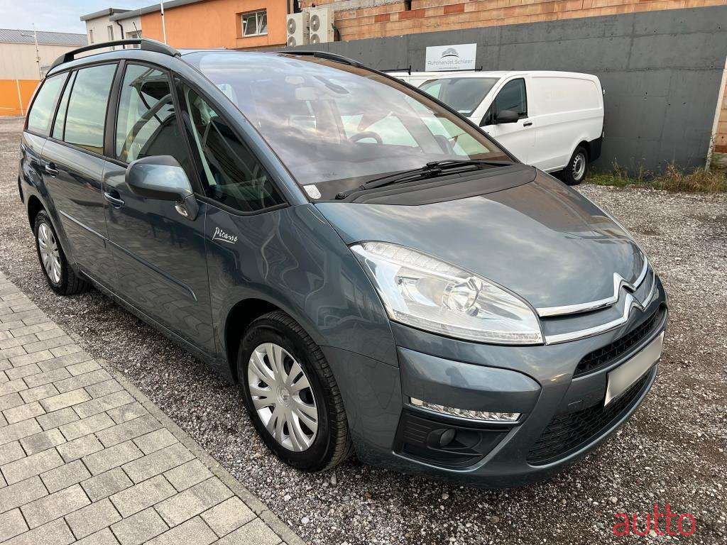 2012' Citroen C4 photo #6