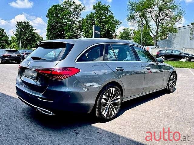 2014' Mercedes-Benz C-Klasse photo #3