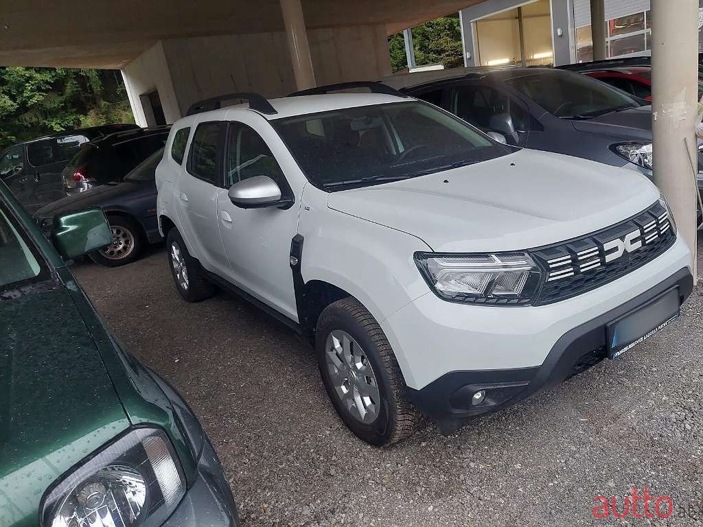 2023' Dacia Duster photo #4