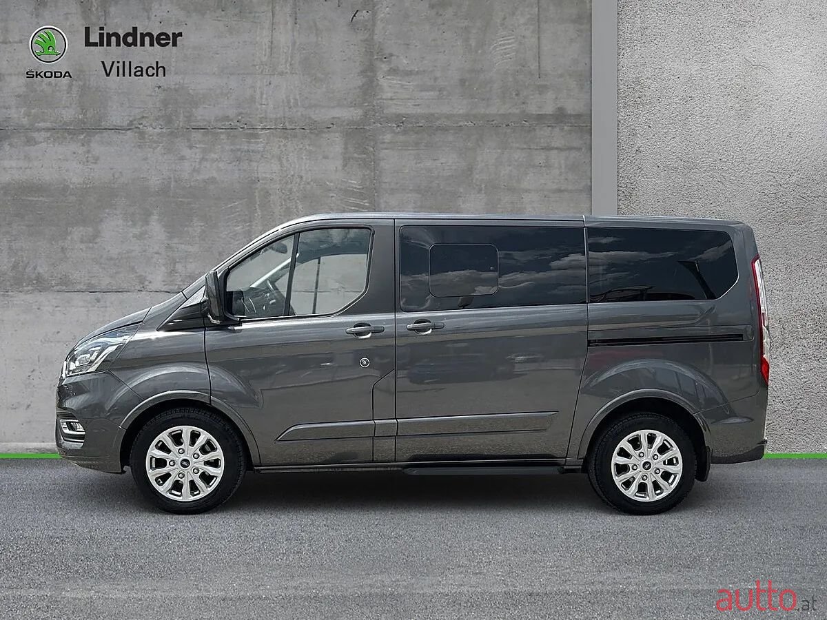 2021' Ford Tourneo photo #2