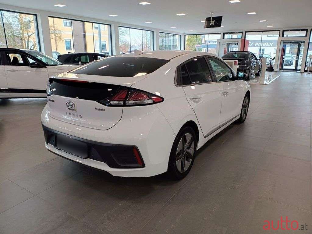 2021' Hyundai Ioniq photo #5