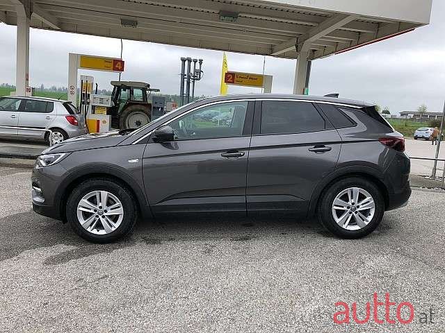 2020' Opel Grandland X photo #4