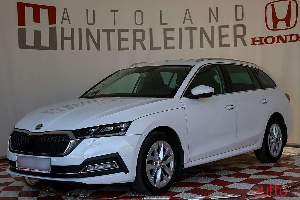 2022' Skoda Octavia photo #1